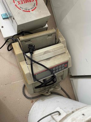 máy đếm tiền hoạt động tốt. Mua bán Đồ dùng văn phòng tại Quận Bình Tân Tp Hồ Chí Minh được đăng bởi luan