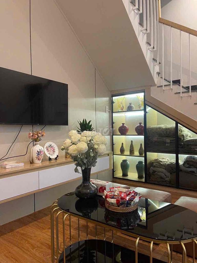 Аренда · 3 комн. · 85 м² · Quận Hải Châu, ул. Đường Trưng Nữ Vương