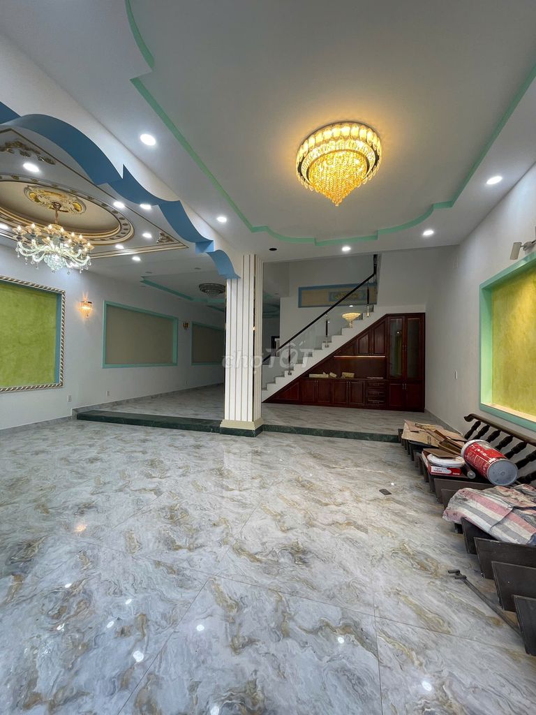 Biệt thự 8x20m, 4 tầng, gần AEON, KDC Cao Lỗ, P.4, Q.8
