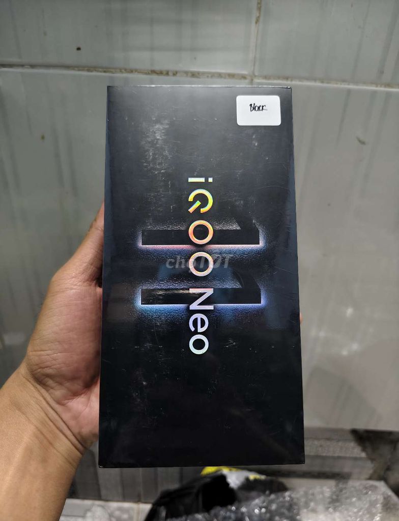 iQOO Neo 11 Đen 12/256 Newseal. Mua bán Điện thoại tại Thành phố Thuận An Bình Dương được đăng bởi Ha Nguyen hình 1