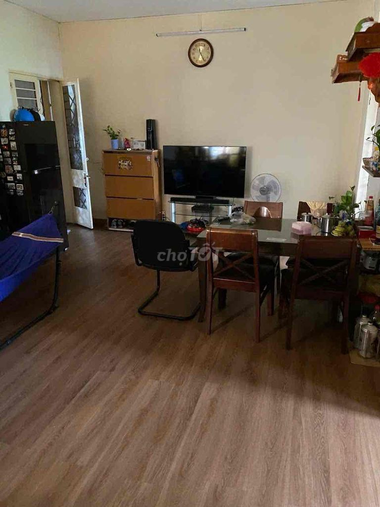 Bán cc tây thạnh  Lầu 2 dt 72m 2p 2vs nhà mới đẹp  Giá 3ty bl  0355537