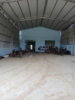 💥💥 Cho thuê Kho Xưởng 1.100m2 Bến Lức, Long An.. Cho thuê văn phòng, mặt bằng kinh doanh tại Huyện Bến Lức Long An được đăng bởi Phạm Tuấn Anh