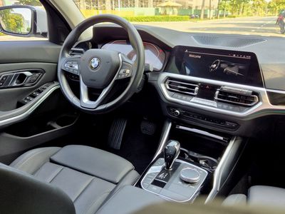 BMW 33*** km Trắng