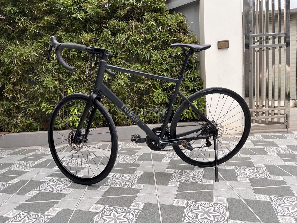 Xe đạp đua Triban RC500 Đen. Mua bán Xe đạp tại Huyện Hoài Đức Hà Nội được đăng bởi hoaiduc hình 1