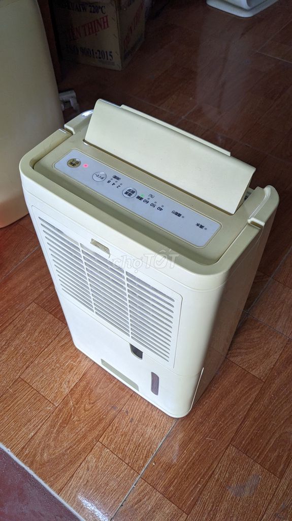 Máy hút ẩm màu Kem. Mua bán Nội thất, đồ gia dụng khác tại Quận Hoàng Mai Hà Nội được đăng bởi Tuấn Anh Nguyễn hình 1