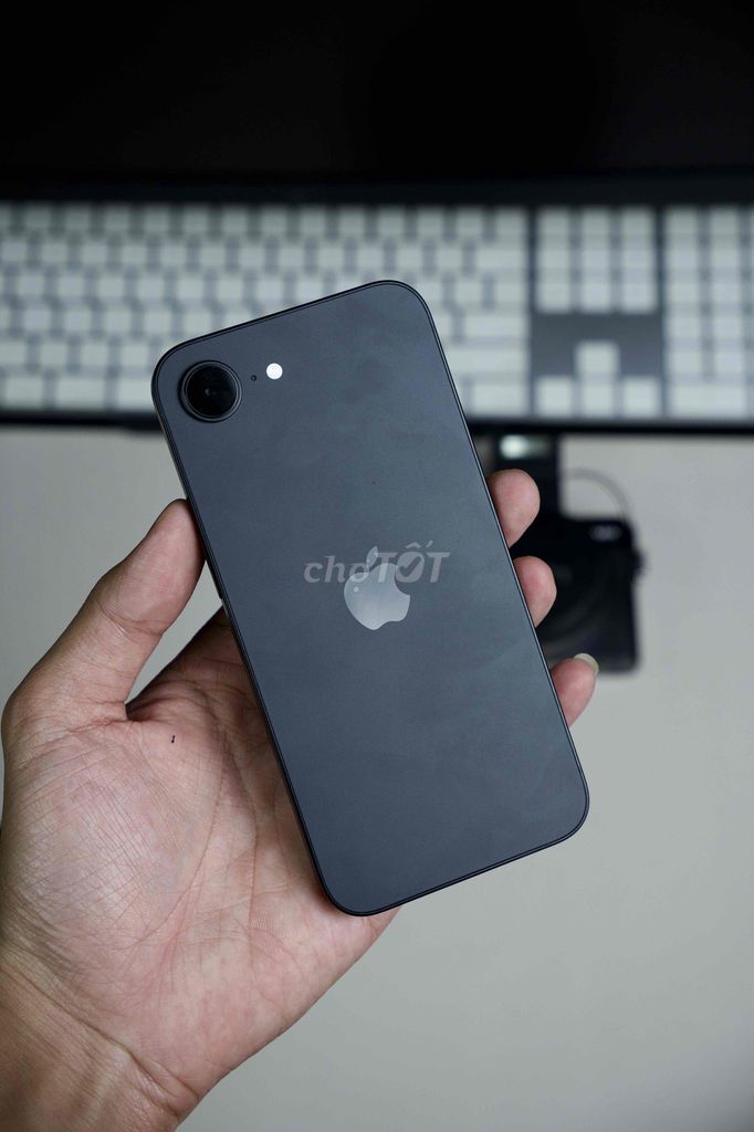 𝐢𝐏𝐡𝐨𝐧𝐞 16E 128𝐆𝐛 𝐐𝐮𝐨̂́𝐜 𝐓𝐞̂́ Black 99%. Mua bán Điện thoại tại Quận 3 Tp Hồ Chí Minh được đăng bởi Trường hình 1