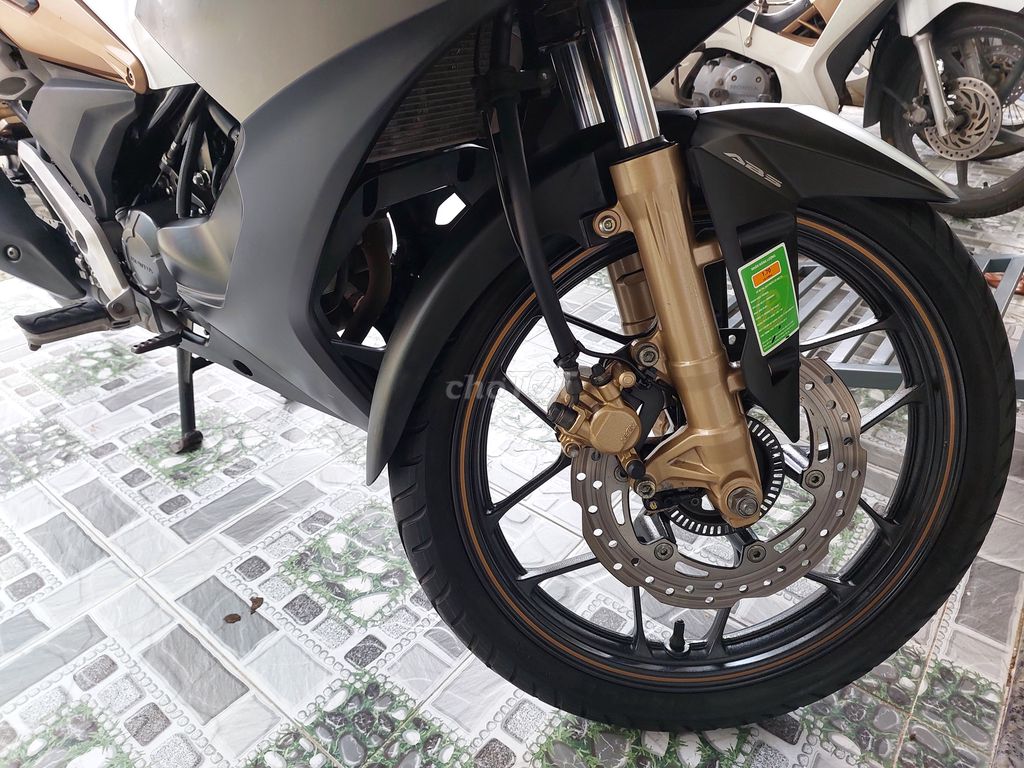 Xe Winner X 2019 ABS. Mua bán Xe máy tại Thành phố Trà Vinh Trà Vinh được đăng bởi Bùi Thanh Thanh hình 3