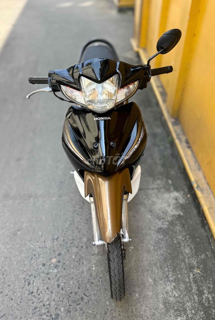 Wave chính chủ, máy êm thì thầm bao vọt biển SG. Mua bán Xe máy tại Quận 8 Tp Hồ Chí Minh được đăng bởi Quân  hình 7