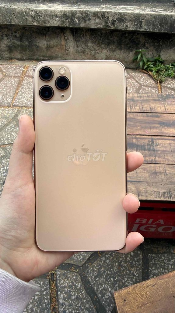 iPhone 11 Pro Max 256GB Bản Quốc Tế LL/A. Mua bán Điện thoại tại Quận Bình Thuỷ Cần Thơ được đăng bởi Nguyễn Thuỷ Tiên hình 1