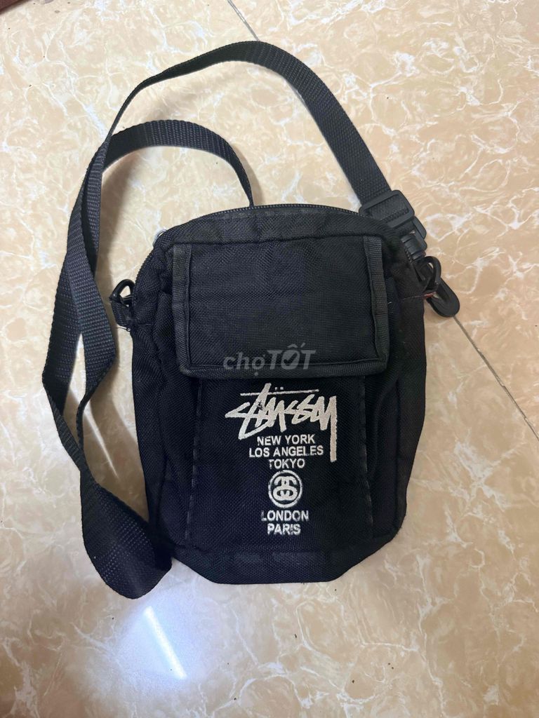 Túi đeo chéo Stussy chính hãng. Mua bán Túi xách tại Huyện Thanh Trì Hà Nội được đăng bởi nguyễn hiếu hình 1
