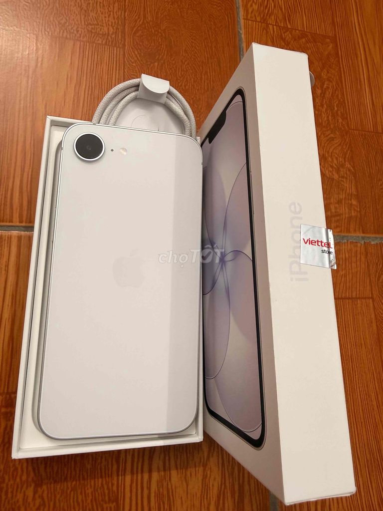 iPhone 17e 256GB Trắng Như mới. Mua bán Điện thoại tại Quận Hoàng Mai Hà Nội được đăng bởi Tommy hình 1