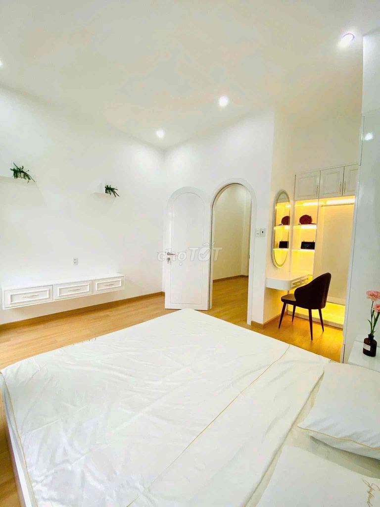 Nhà 3 tầng: đường tiên sơn - hòa cường - hải châu.