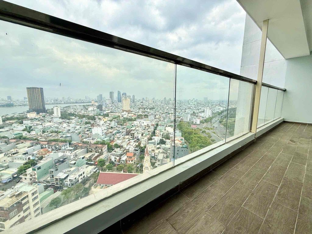 Extra-large 168 m² 3-bedroom apartment in Blooming Tower — photo 4