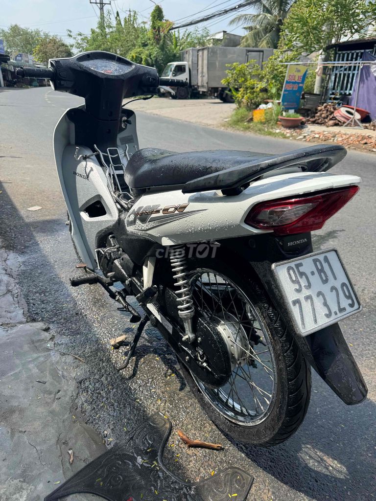 anpha xe đẹp máy êm zin.9chủ lh ***. Mua bán Xe máy tại Huyện Phong Điền Cần Thơ được đăng bởi Thanh Dang Hoang hình 7