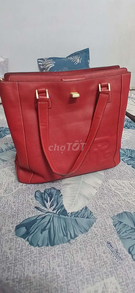 Túi đeo nữ da đỏ. Mua bán Túi xách tại Quận Đống Đa Hà Nội được đăng bởi Chị My hình 1