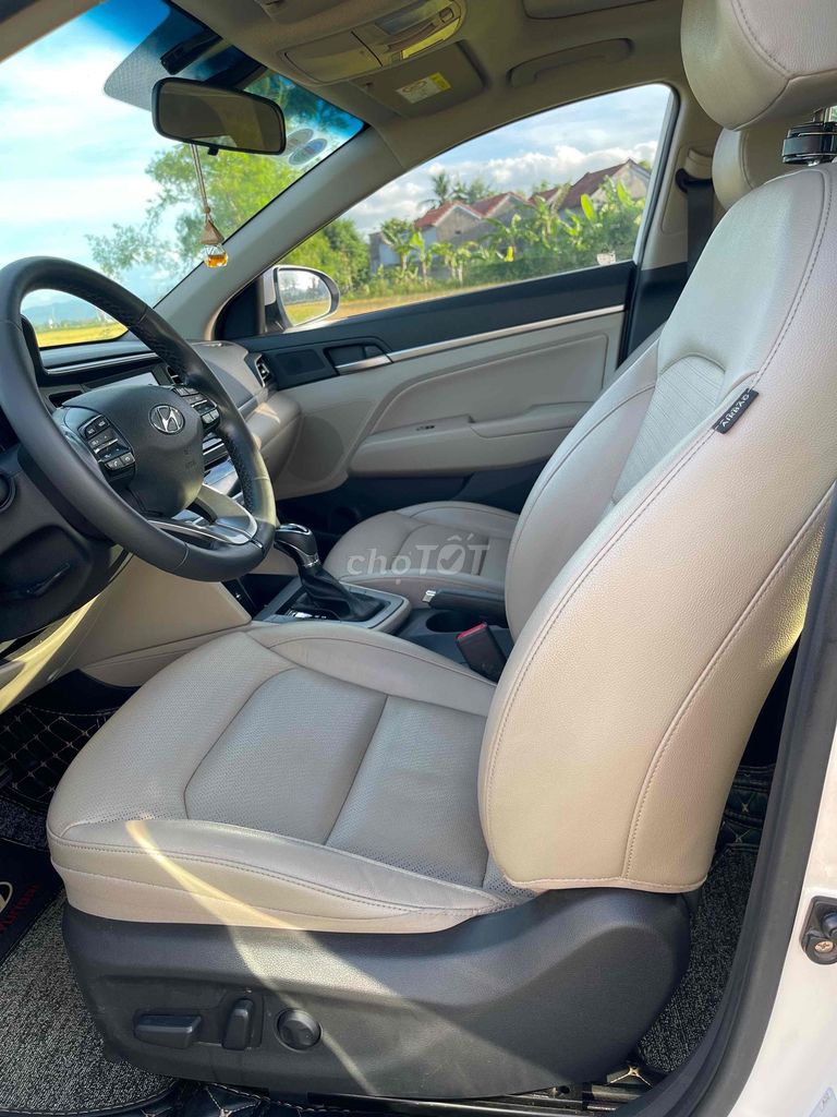 Hyundai Elantra 2020 2.0 AT - 72000 km. Mua bán Ô tô tại Thành phố Tuy Hòa Phú Yên được đăng bởi Công Vũ hình 5