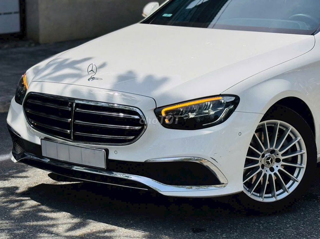 🔺MERCEDES E200 EXCLUSIVE MODEL 2024 BIỂN HCM. Mua bán Ô tô tại Quận 7 Tp Hồ Chí Minh được đăng bởi Tung hình 2