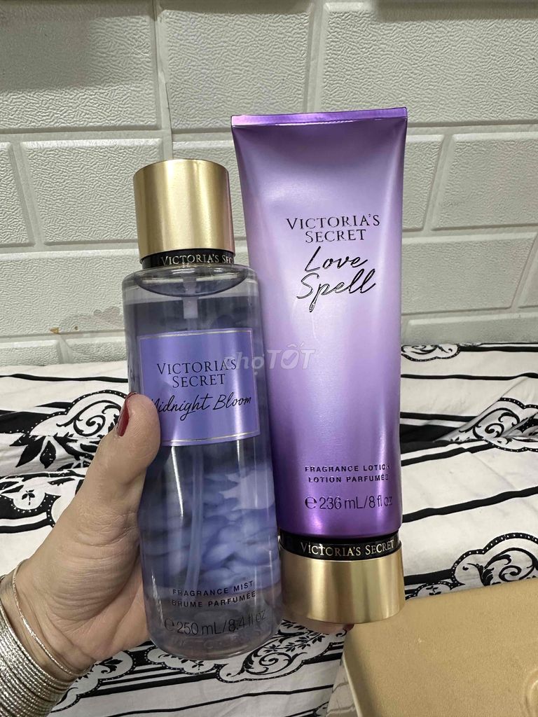 Body Mist và body  Victoria Secret  Chính Hãng. Mua bán Nước hoa tại Quận Tân Bình Tp Hồ Chí Minh được đăng bởi Sam Sam hình 1
