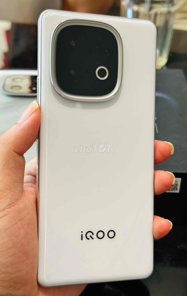Iqoo Z10 Turbo Plus Fullbox đẹp pin 100. Mua bán Điện thoại tại Quận Hà Đông Hà Nội được đăng bởi DPhone hình 1