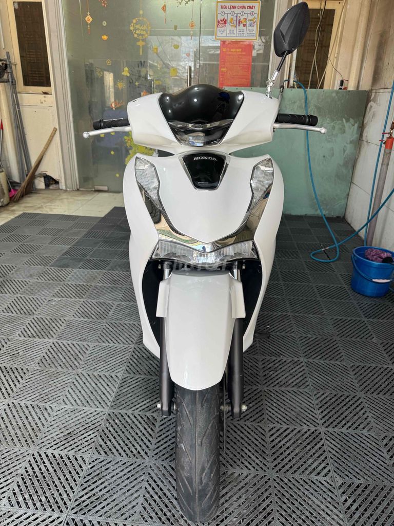 Honda SH125 CBS 2023 белый