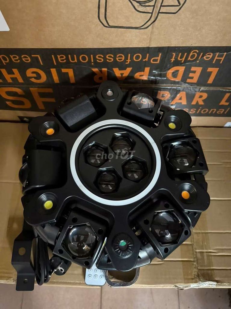 Đèn moving Đen 16 mắt pro. Mua bán Nội thất, đồ gia dụng khác tại Huyện Nghĩa Hưng Nam Định được đăng bởi Vũ Văn Sơn hình 1