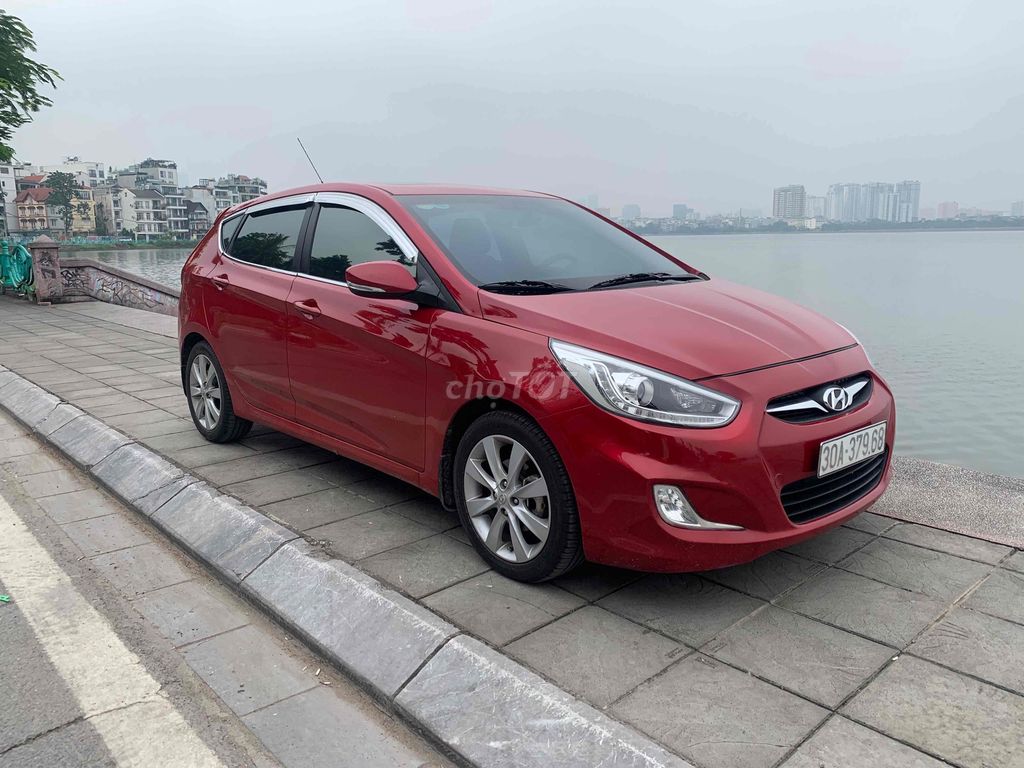 Hyundai Accent 2014 1.4 AT Hatchback nhập khẩu. Mua bán Ô tô tại Quận Tây Hồ Hà Nội được đăng bởi anh hữu hình 5