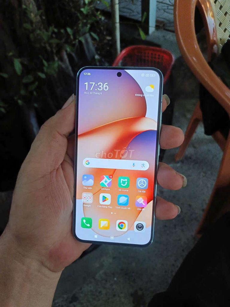 Xiaomi Mi 13 128GB Trắng Snapdragon 8 Gen 2. Mua bán Điện thoại tại Quận Bình Thuỷ Cần Thơ được đăng bởi cầu rạch súc 91b Nguyễn Văn Linh  hình 1