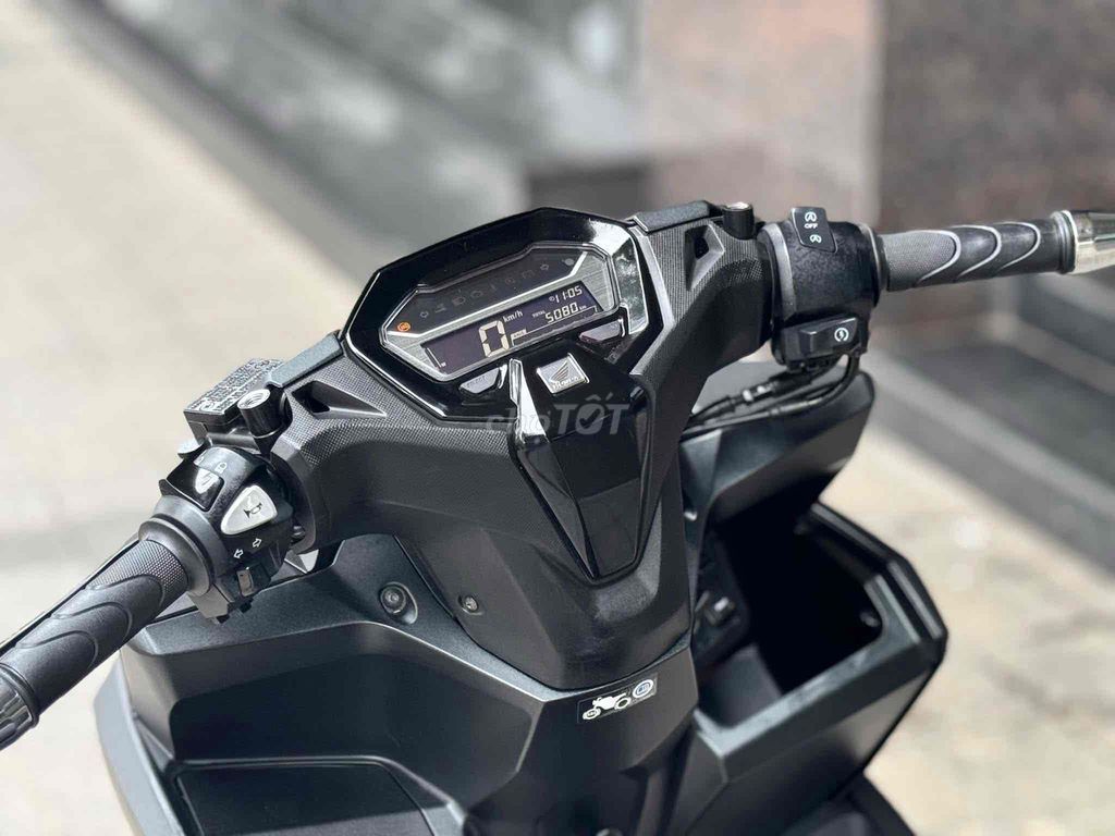 Honda Vario 160 ABS. Mua bán Xe máy tại Quận Cầu Giấy Hà Nội được đăng bởi Tuấn Việt Motor hình 4