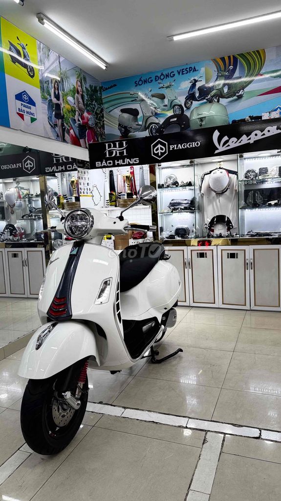 Vespa Gts 150 Mẫu mới đăng ký 2023 chính chủ. Mua bán Xe máy tại Quận Phú Nhuận Tp Hồ Chí Minh được đăng bởi VESPA  PIAGGIO BẢO HƯNG Vespa cũ trả góp  hình 18