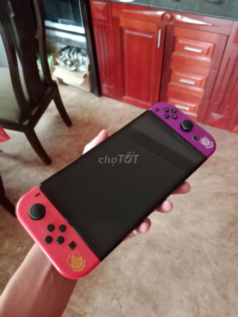 NINTENDO SWITCH OLED LIKE NEW