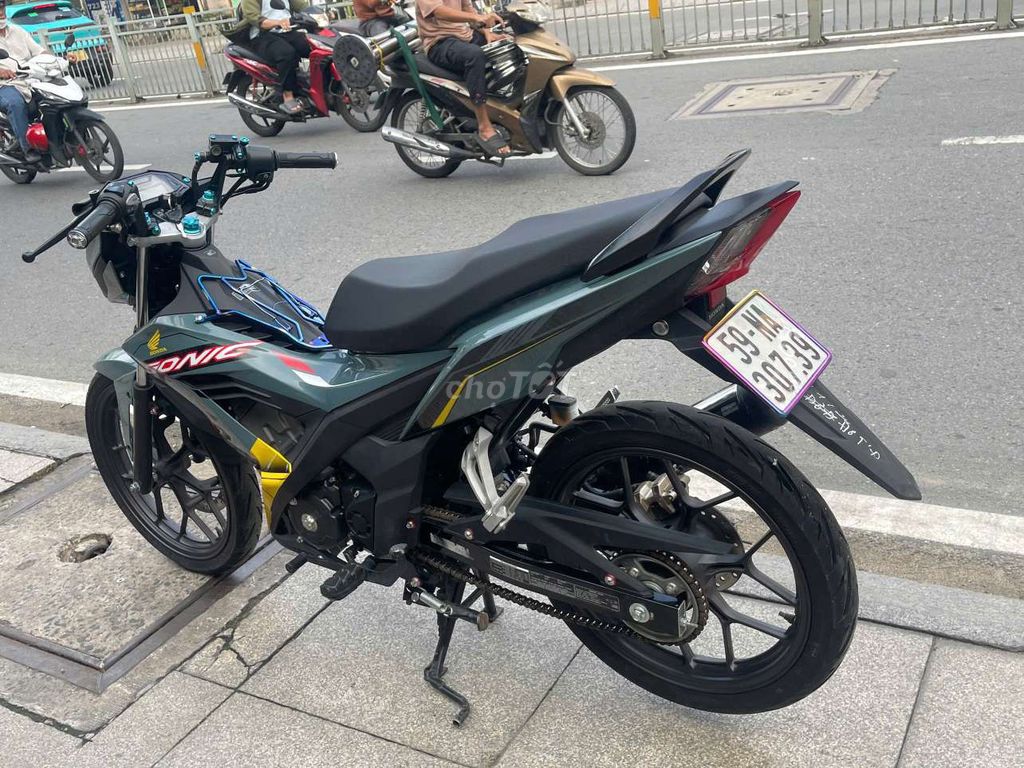 Honda sonic 150 2025 mới 99% Bstp chính chủ. Mua bán Xe máy tại Quận Tân Phú Tp Hồ Chí Minh được đăng bởi Tuanduy hình 5