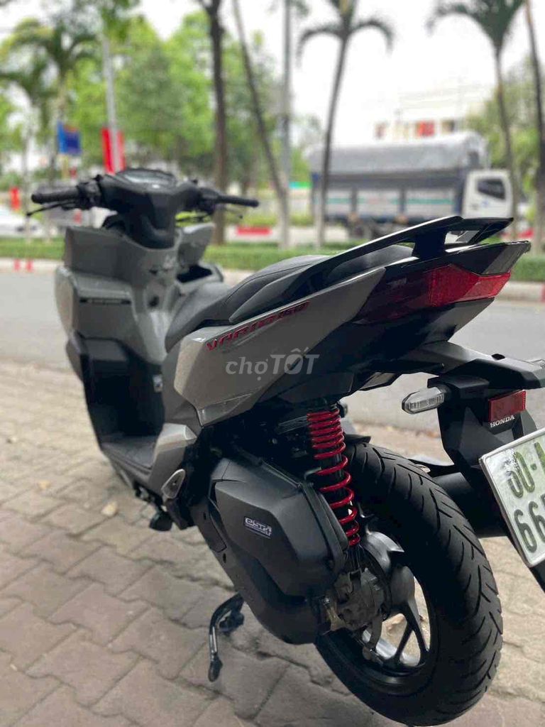 Honda Vario 160 2023 Xám xi măng. Mua bán Xe máy tại Thành phố Biên Hòa Đồng Nai được đăng bởi Minh Hiền hình 6