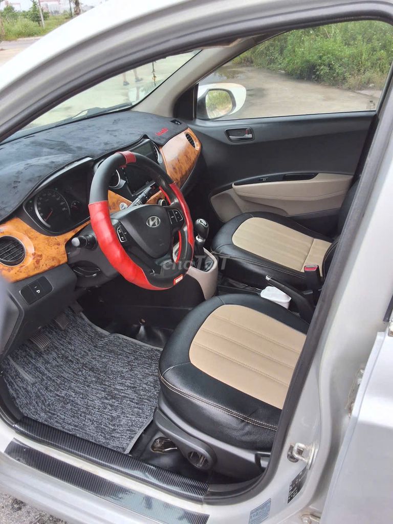 Hyundai Grand i10 2014 1.0 MT - 11000 km. Mua bán Ô tô tại Huyện Kim Thành Hải Dương được đăng bởi ngyễn văn hiếu hình 4