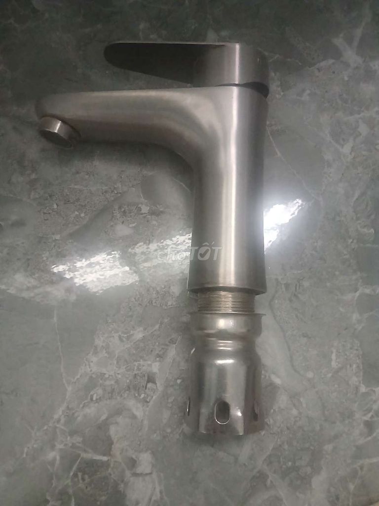 Vòi nước Kim loại . Mua bán Thiết bị vệ sinh, nhà tắm tại Quận Bình Thuỷ Cần Thơ được đăng bởi Út đạt zero hình 1