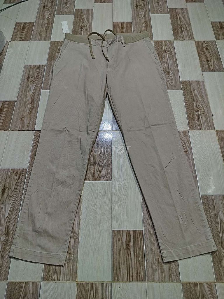 eo 84>90 công sở Uniqlo Cotton sateen dầy,bo êm eo. Mua bán Quần áo tại Thành phố Vũng Tàu Bà Rịa - Vũng Tàu được đăng bởi Lê Úy Tá hình 1