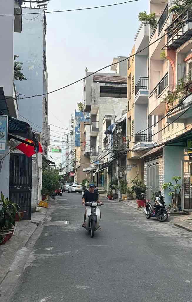 Nhà Đẹp 4 tầng, xe tải thông, đường Vườn Lài, Tân Phú, 72m2, 8.x Tỷ.