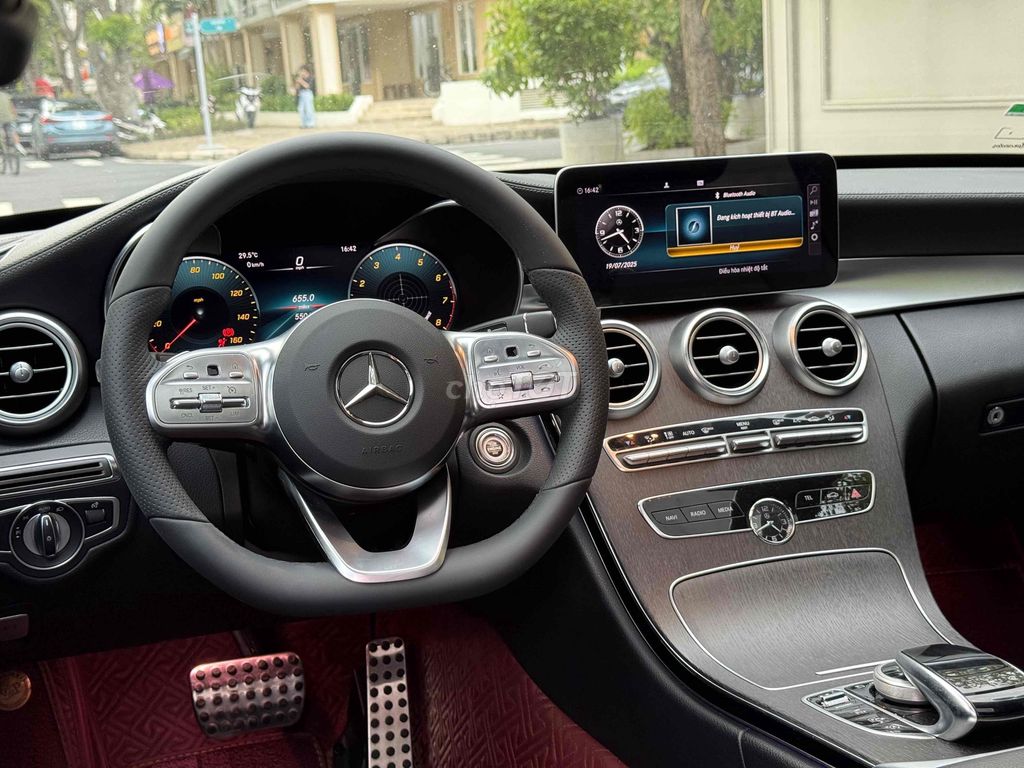 Mercedes C 300 AMG model 2020 thể thao. Mua bán Ô tô tại Quận 7 Tp Hồ Chí Minh được đăng bởi Hồ Tuấn  hình 7