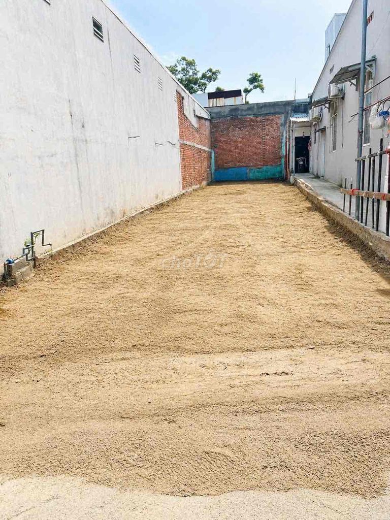 đất mặt tiền 182 lã xuân oai