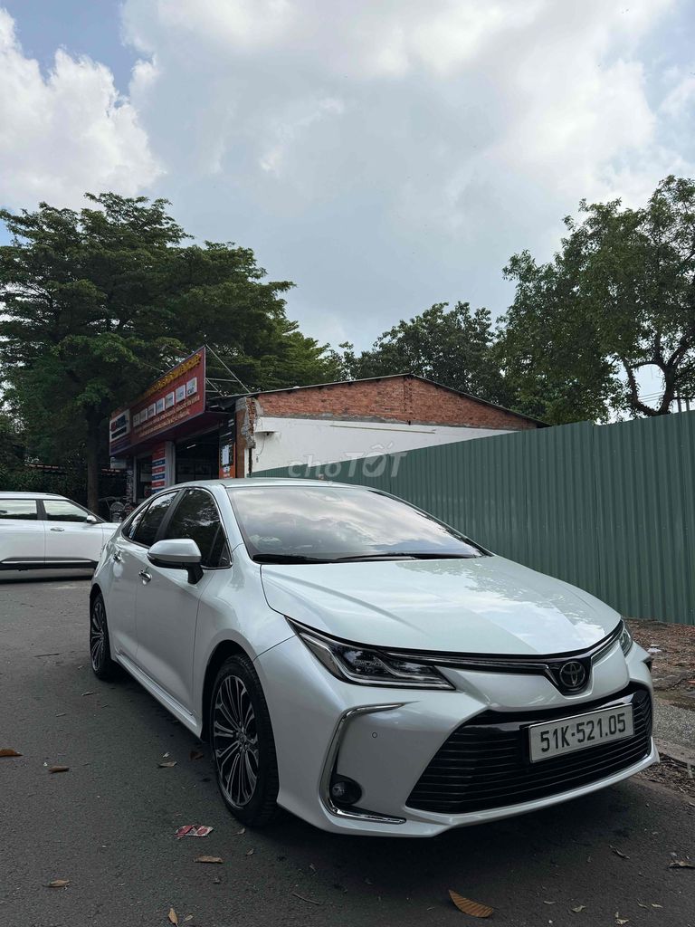 Toyota Corolla Altis 2022 1.8 V - 47000 km. Mua bán Ô tô tại Thành phố Thủ Đức Tp Hồ Chí Minh được đăng bởi Pham Hieu hình 1