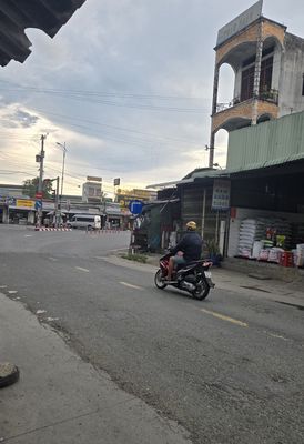 Nhà Mặt Tiền Ngay Chợ Kinh Doanh. Cho thuê văn phòng, mặt bằng kinh doanh tại Huyện Cái Bè Tiền Giang được đăng bởi Anh Luong