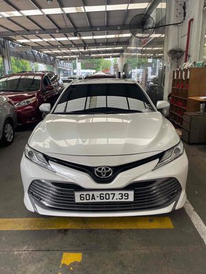 Toyota Camry 2.5Q 2021 / Giá thương lượng