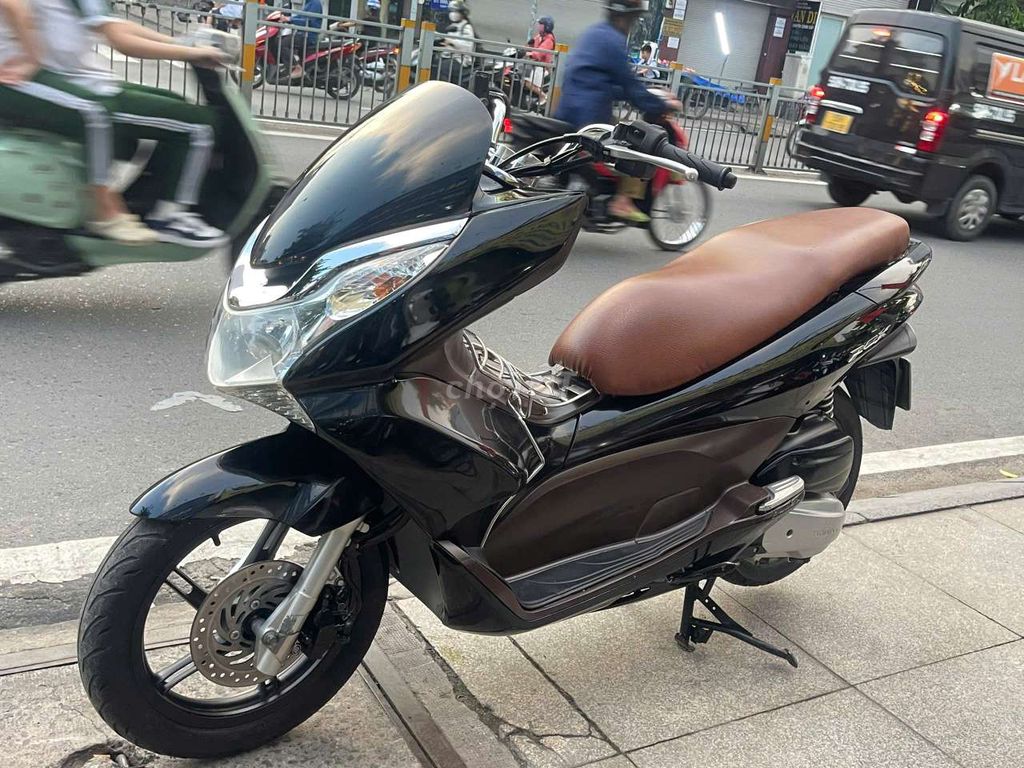 Honda PCX 125 2012 mới 90% Bstp chính chủ. Mua bán Xe máy tại Quận Tân Phú Tp Hồ Chí Minh được đăng bởi Tuanduy hình 2