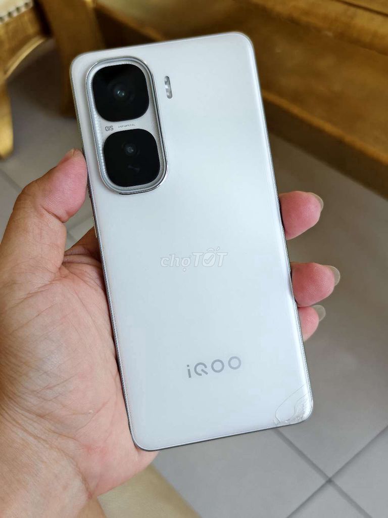 iQOO Neo 10 Pro Plus 256GB Trắng có gl. Mua bán Điện thoại tại Thị xã Bến Cát Bình Dương được đăng bởi Kiều Oanh hình 1