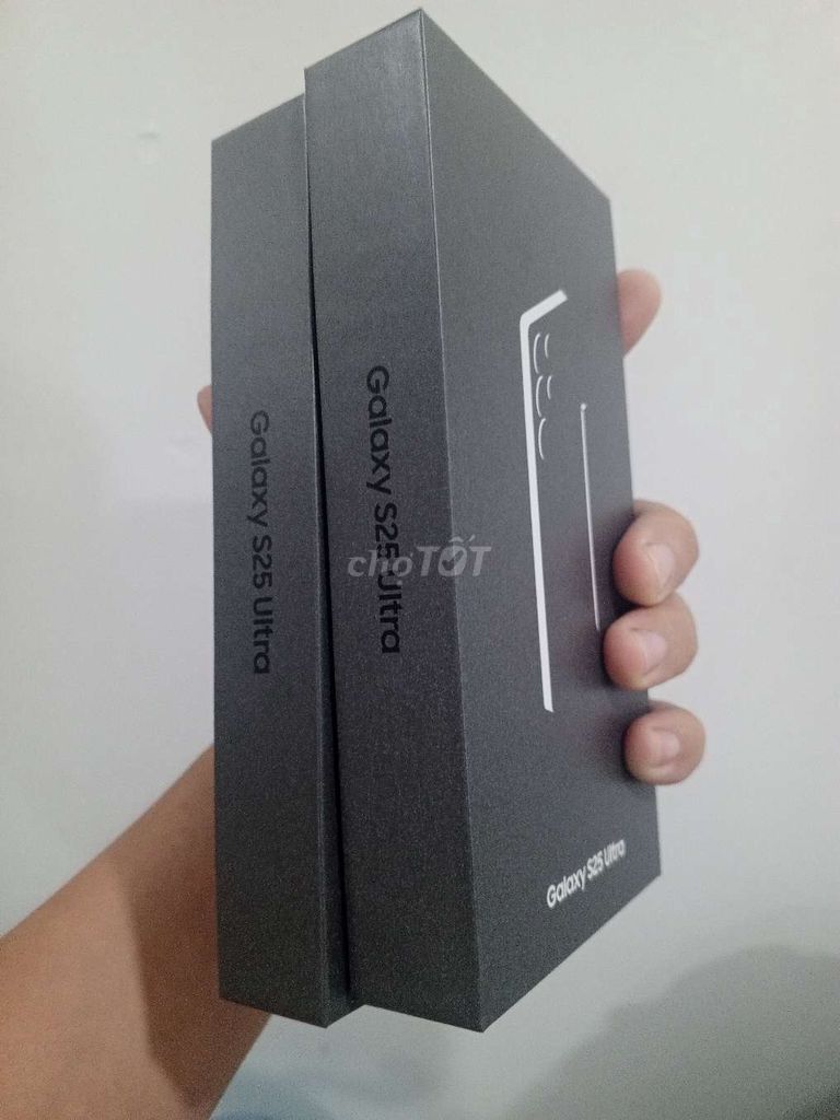 Samsung Galaxy S25 Ultra 512GB Đen Vàng Mới. Mua bán Điện thoại tại Quận 5 Tp Hồ Chí Minh được đăng bởi Vinh Phạm  hình 1