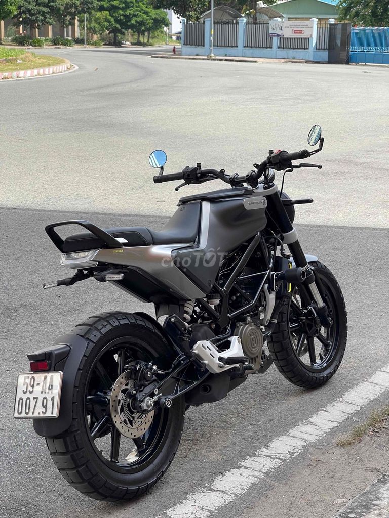 HUSQVARNA - Svartpilen 200 - Đời 2023 siêu lướt🫨. Mua bán Xe máy tại Thành phố Thủ Đức Tp Hồ Chí Minh được đăng bởi iMotorbike Tiến Lộc hình 11