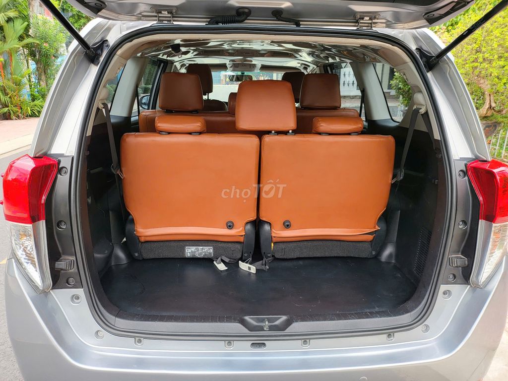 Toyota Innova 2017 2.0E - 78000 km. Mua bán Ô tô tại Quận 10 Tp Hồ Chí Minh được đăng bởi Anh Thanh hình 5