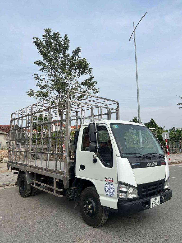 ISUZU QKR 270 xe chở gia cầm gia súc