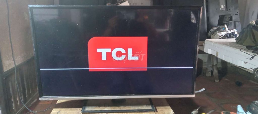 Tcl 32in nguyen zinl tem