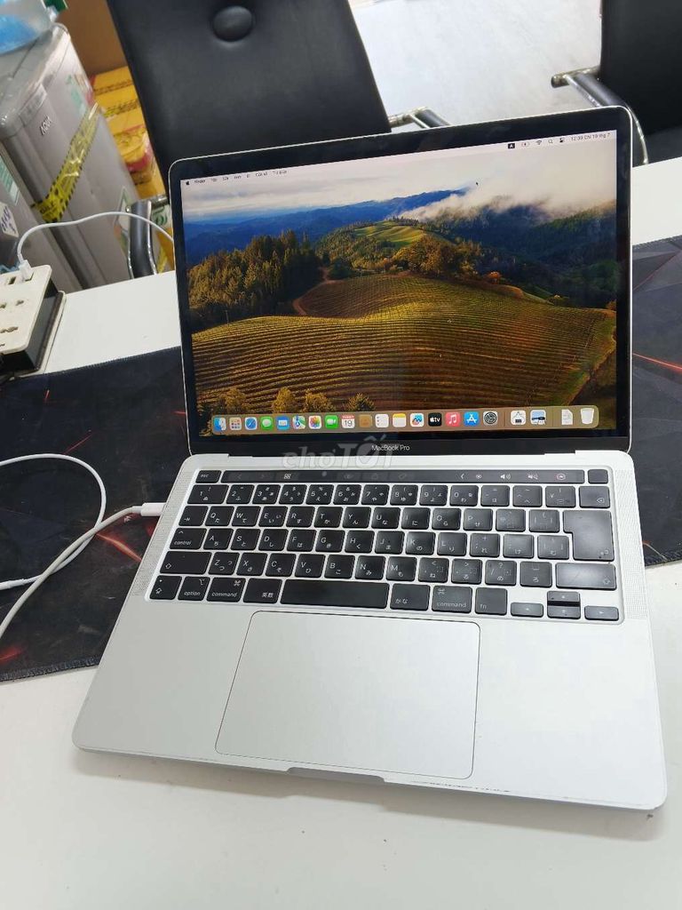 Apple Macbook Pro 2020 i5 16GB/256GB Bạc. Mua bán Laptop tại Quận Gò Vấp Tp Hồ Chí Minh được đăng bởi Chí Hướng Group  hình 1