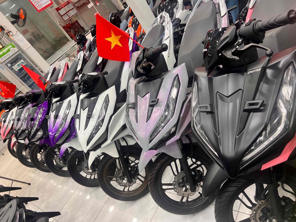 Cần bán gấp xe Vario 125/60 giá rẻ. Mua bán Xe máy tại Quận 12 Tp Hồ Chí Minh được đăng bởi Thanh Hằng hình 3